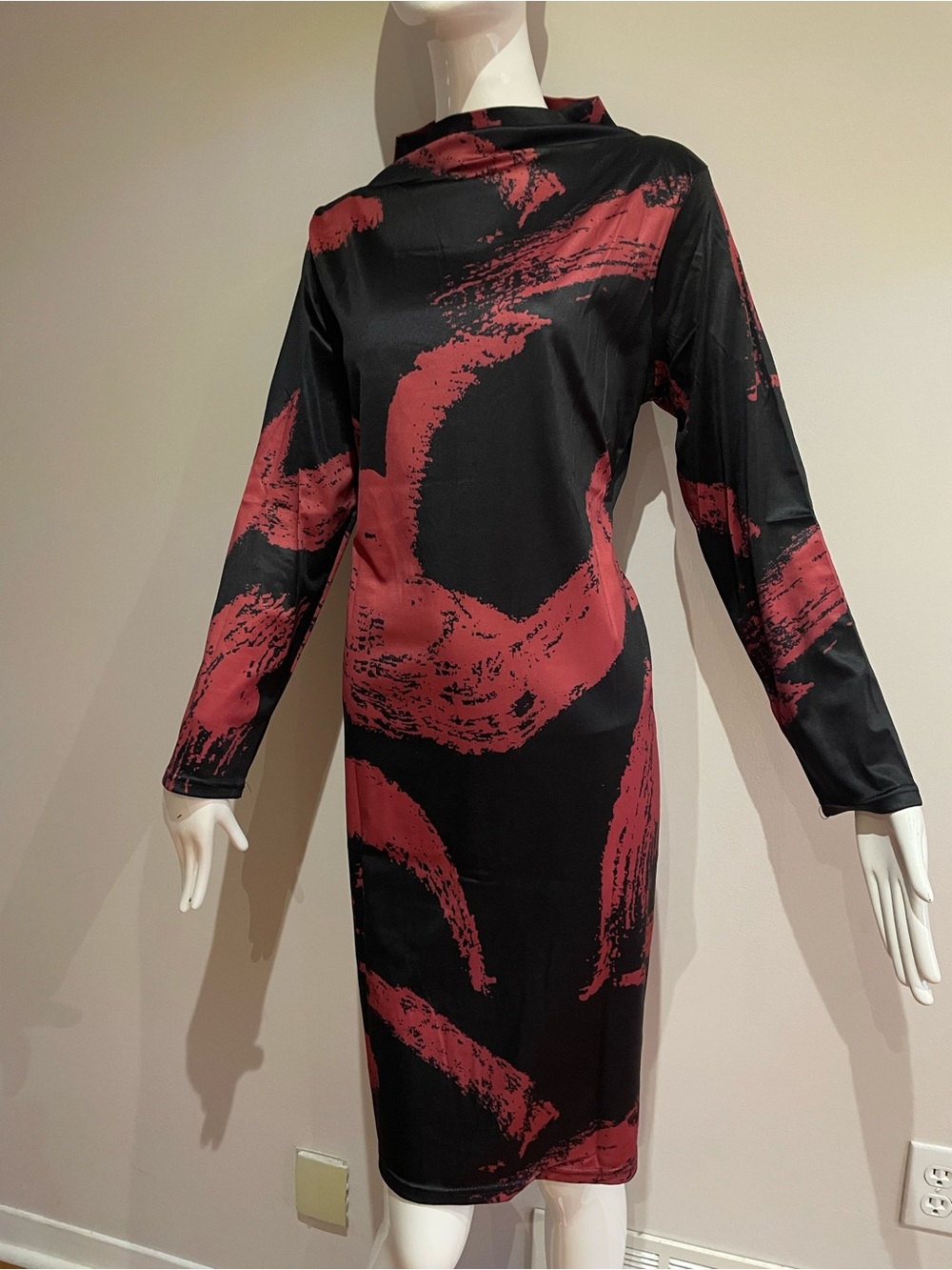 Women's Black & Red Brushstroke Long-Sleeve Dress
